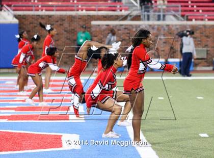 Thumbnail 3 in Carroll vs. Cedar Hill (UIL 6A Division 2 Quarterfinal) photogallery.