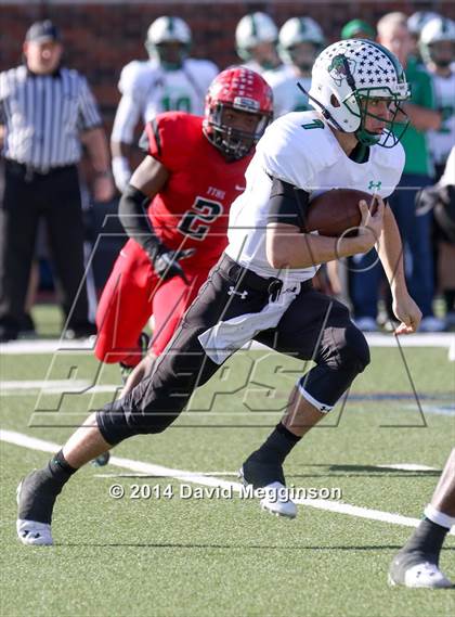 Thumbnail 3 in Carroll vs. Cedar Hill (UIL 6A Division 2 Quarterfinal) photogallery.