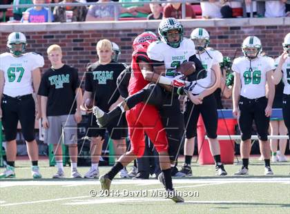 Thumbnail 3 in Carroll vs. Cedar Hill (UIL 6A Division 2 Quarterfinal) photogallery.