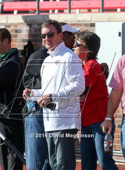 Thumbnail 1 in Carroll vs. Cedar Hill (UIL 6A Division 2 Quarterfinal) photogallery.
