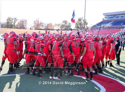 Thumbnail 2 in Carroll vs. Cedar Hill (UIL 6A Division 2 Quarterfinal) photogallery.