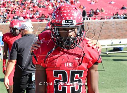 Thumbnail 3 in Carroll vs. Cedar Hill (UIL 6A Division 2 Quarterfinal) photogallery.