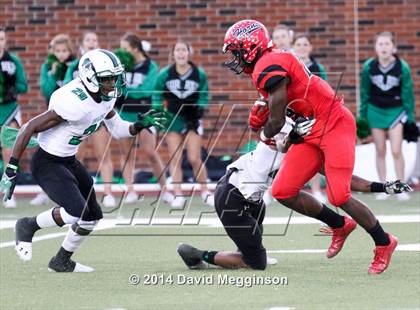 Thumbnail 2 in Carroll vs. Cedar Hill (UIL 6A Division 2 Quarterfinal) photogallery.