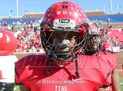 Thumbnail 1 in Carroll vs. Cedar Hill (UIL 6A Division 2 Quarterfinal) photogallery.