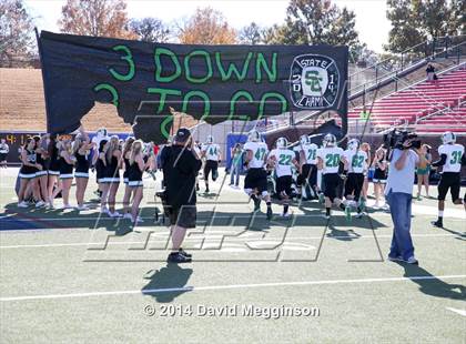 Thumbnail 2 in Carroll vs. Cedar Hill (UIL 6A Division 2 Quarterfinal) photogallery.