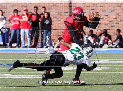 Thumbnail 2 in Carroll vs. Cedar Hill (UIL 6A Division 2 Quarterfinal) photogallery.