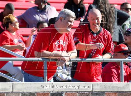 Thumbnail 2 in Carroll vs. Cedar Hill (UIL 6A Division 2 Quarterfinal) photogallery.