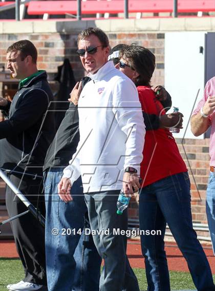 Thumbnail 2 in Carroll vs. Cedar Hill (UIL 6A Division 2 Quarterfinal) photogallery.