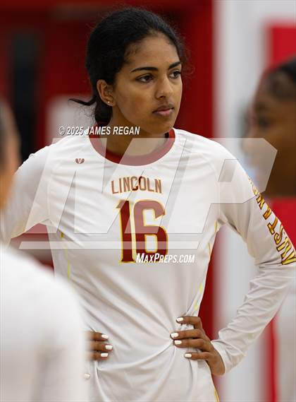 Thumbnail 2 in Lincoln @ Hillsdale photogallery.