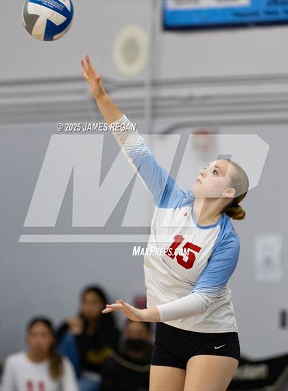 Thumbnail 1 in Lincoln @ Hillsdale photogallery.