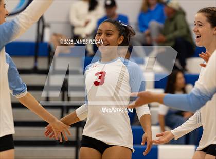 Thumbnail 1 in Lincoln @ Hillsdale photogallery.