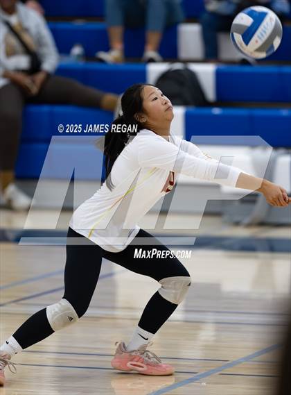 Thumbnail 3 in Lincoln @ Hillsdale photogallery.