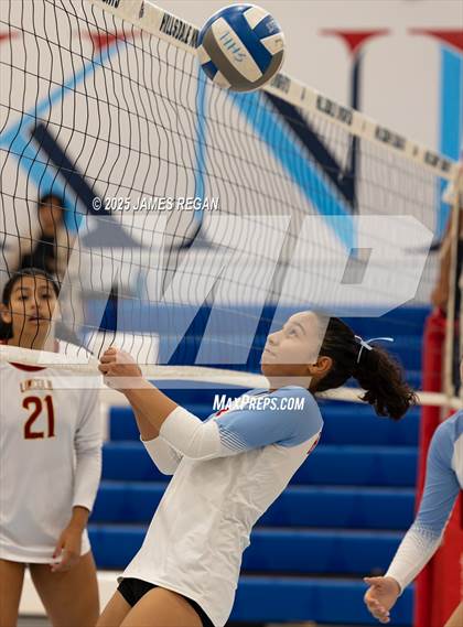 Thumbnail 2 in Lincoln @ Hillsdale photogallery.