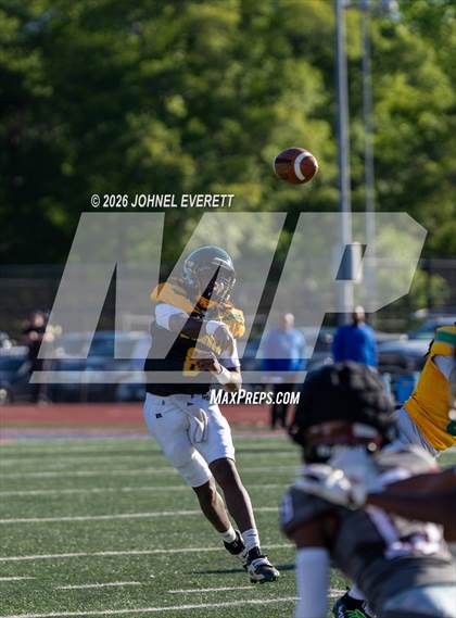 Thumbnail 2 in Carver vs Spencer (Scrimmage) photogallery.