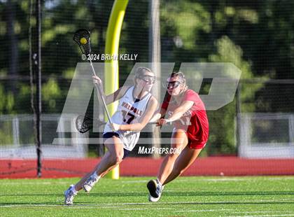 Thumbnail 3 in Walpole vs East Longmeadow (MIAA Division 2 Semifinal) photogallery.