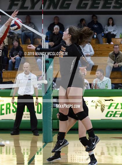 Thumbnail 1 in Illini Bluffs vs. Elmwood (IHSA 1A Sectional Final) photogallery.