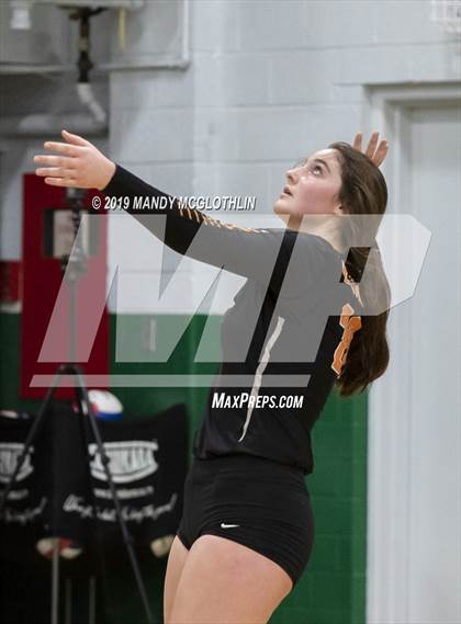 Thumbnail 2 in Illini Bluffs vs. Elmwood (IHSA 1A Sectional Final) photogallery.