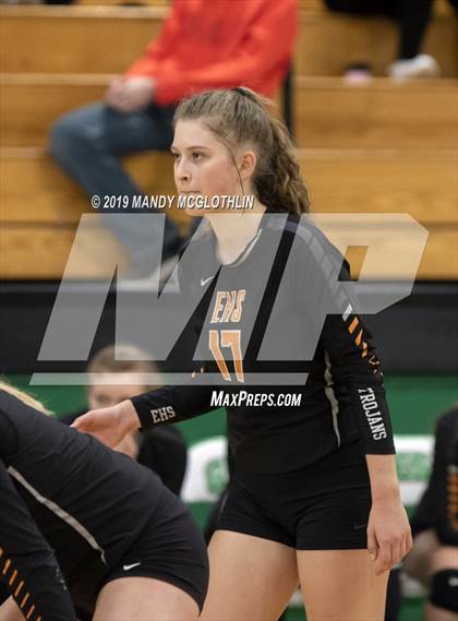 Thumbnail 1 in Illini Bluffs vs. Elmwood (IHSA 1A Sectional Final) photogallery.