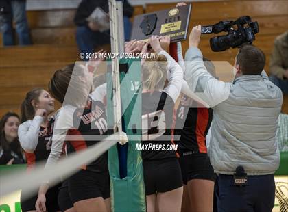 Thumbnail 1 in Illini Bluffs vs. Elmwood (IHSA 1A Sectional Final) photogallery.