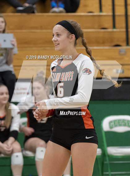 Thumbnail 1 in Illini Bluffs vs. Elmwood (IHSA 1A Sectional Final) photogallery.