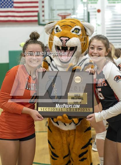Thumbnail 1 in Illini Bluffs vs. Elmwood (IHSA 1A Sectional Final) photogallery.