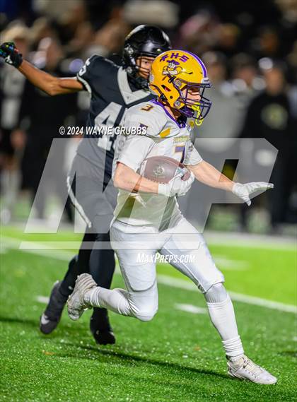 Thumbnail 2 in Pleasant Grove vs. Farmersville (UIL 4A DII Area Playoff) photogallery.