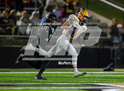 Thumbnail 2 in Pleasant Grove vs. Farmersville (UIL 4A DII Area Playoff) photogallery.