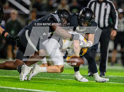 Thumbnail 2 in Pleasant Grove vs. Farmersville (UIL 4A DII Area Playoff) photogallery.