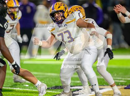 Thumbnail 3 in Pleasant Grove vs. Farmersville (UIL 4A DII Area Playoff) photogallery.