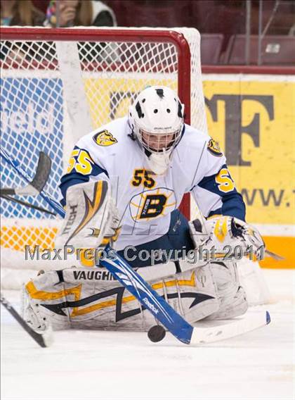 Thumbnail 2 in Breck vs Hill-Murray (Schwan Cup) photogallery.
