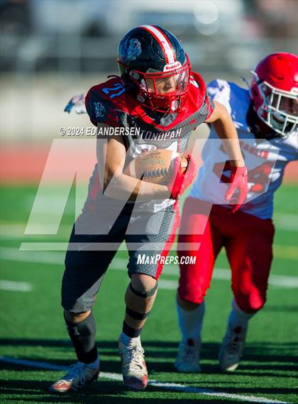 Thumbnail 2 in Carlin @ Tonopah (NIAA 1A Semifinal) photogallery.