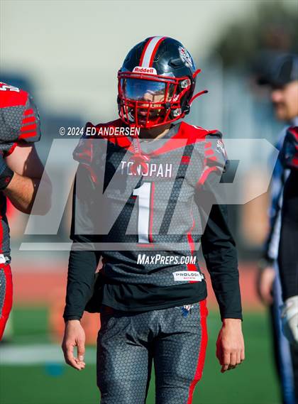 Thumbnail 3 in Carlin @ Tonopah (NIAA 1A Semifinal) photogallery.