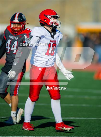 Thumbnail 2 in Carlin @ Tonopah (NIAA 1A Semifinal) photogallery.