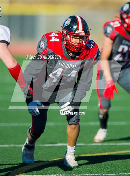 Thumbnail 3 in Carlin @ Tonopah (NIAA 1A Semifinal) photogallery.