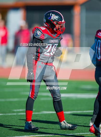 Thumbnail 2 in Carlin @ Tonopah (NIAA 1A Semifinal) photogallery.