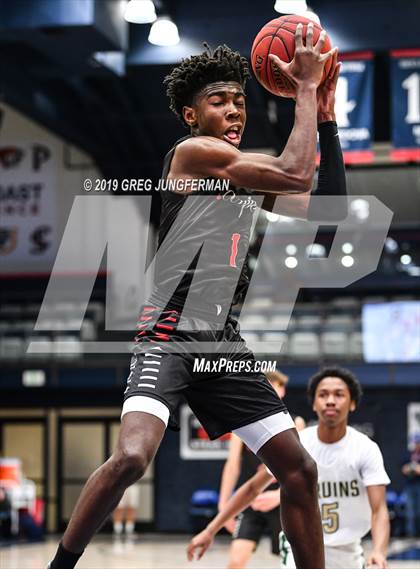 Thumbnail 1 in Campolindo vs. St. Patrick-St. Vincent (MaxPreps/DLS MLK Classic) photogallery.