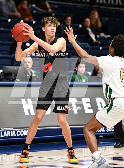Thumbnail 2 in Campolindo vs. St. Patrick-St. Vincent (MaxPreps/DLS MLK Classic) photogallery.