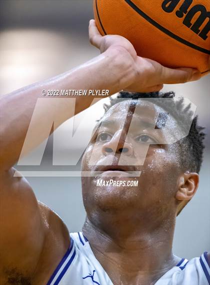 Thumbnail 1 in Seventy-First @ Jack Britt photogallery.