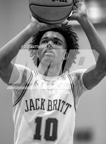 Thumbnail 3 in Seventy-First @ Jack Britt photogallery.