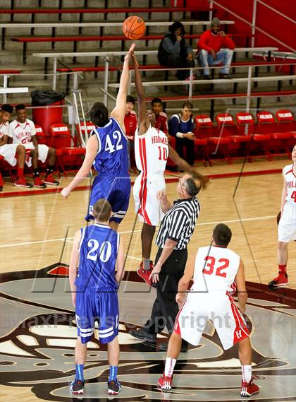 Thumbnail 2 in Covington Catholic @ Holmes photogallery.