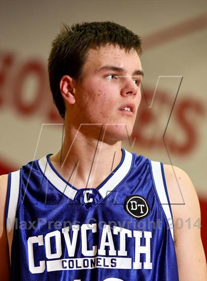 Thumbnail 2 in Covington Catholic @ Holmes photogallery.