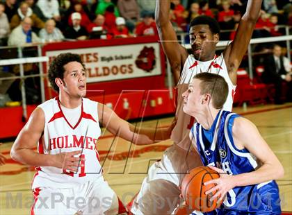 Thumbnail 2 in Covington Catholic @ Holmes photogallery.