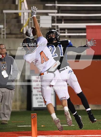 Thumbnail 3 in Stansbury vs. Mountain Crest (UHSAA 4A Semifinal) photogallery.