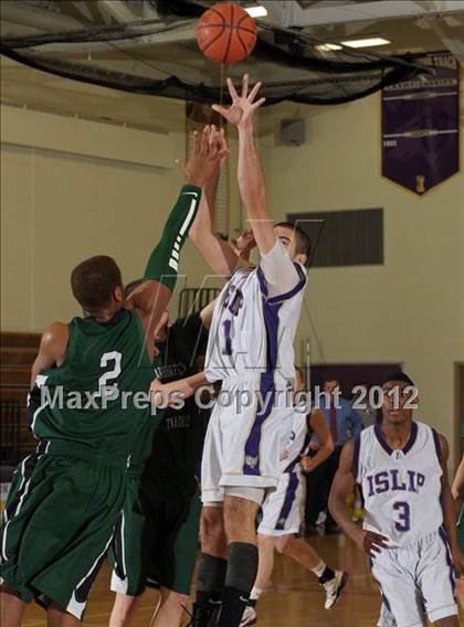 Thumbnail 3 in Harborfields @ Islip photogallery.