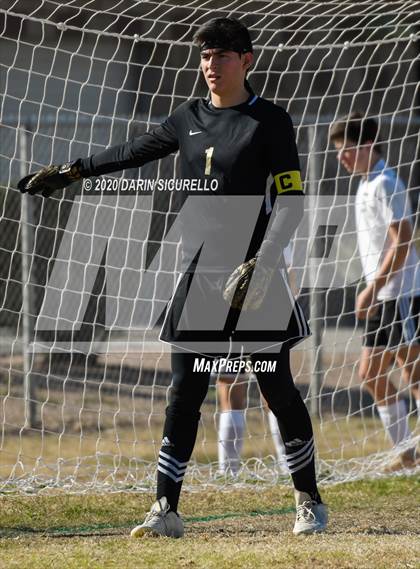 Thumbnail 1 in Central vs. Seton Catholic (Bohdie Larson Celebration Classic) photogallery.