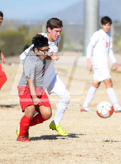 Thumbnail 1 in Central vs. Seton Catholic (Bohdie Larson Celebration Classic) photogallery.