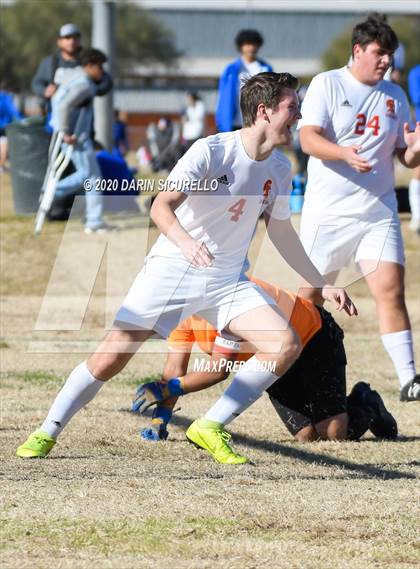 Thumbnail 3 in Central vs. Seton Catholic (Bohdie Larson Celebration Classic) photogallery.