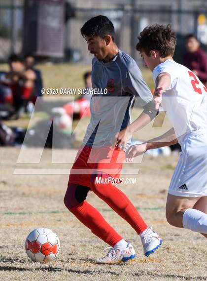 Thumbnail 3 in Central vs. Seton Catholic (Bohdie Larson Celebration Classic) photogallery.