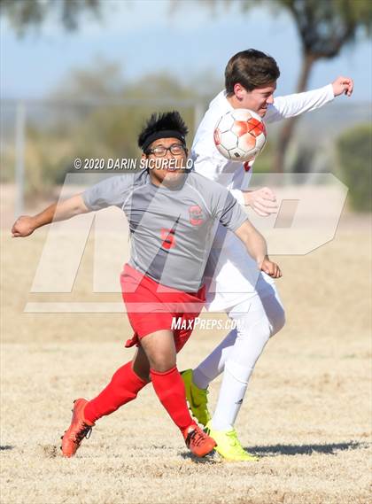 Thumbnail 2 in Central vs. Seton Catholic (Bohdie Larson Celebration Classic) photogallery.
