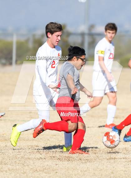 Thumbnail 2 in Central vs. Seton Catholic (Bohdie Larson Celebration Classic) photogallery.